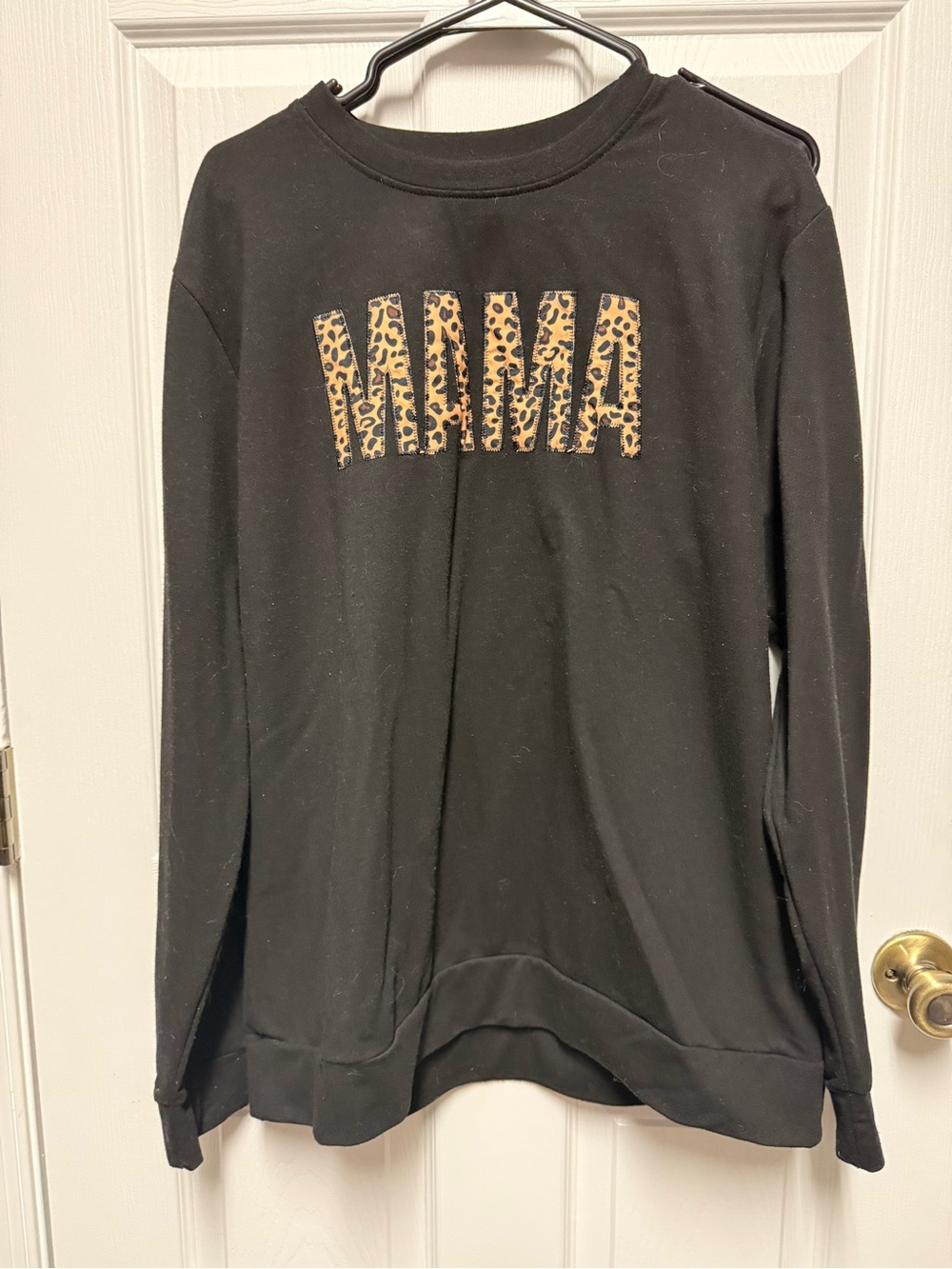 Black 'MAMA' Leopard Applique Sweatshirt